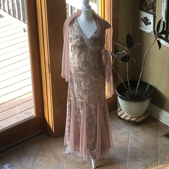 Alex Evenings Petite Emily Embroidered Fit and Flare Dress - Style #8217897 NWT - Picture 2 of 14